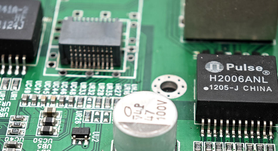 Вивчення відмінностей у технологіях і послугах між глобальними заводами PCBA