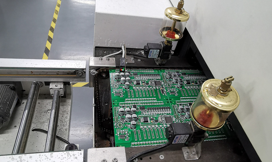 Як заходи з утилізації та переробки заводських відходів PCBA впливають на відповідність?