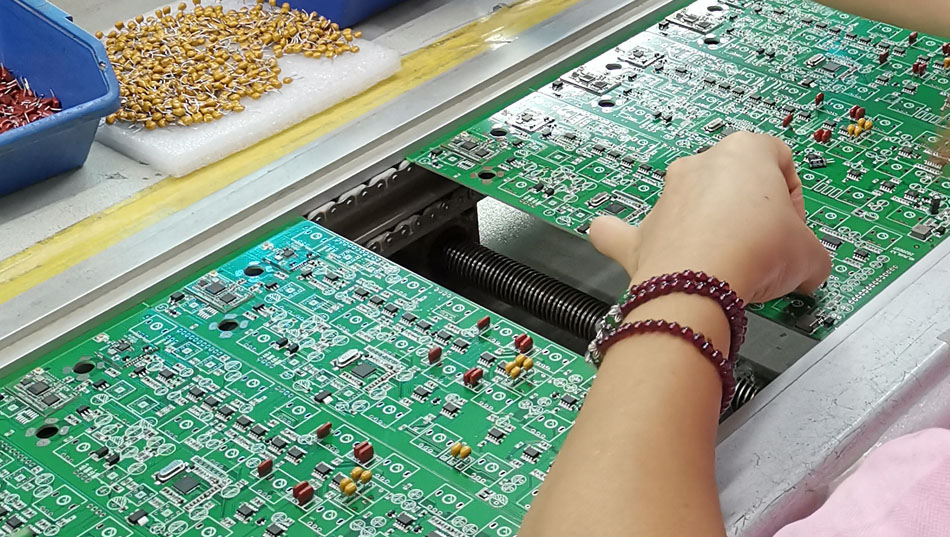 Як консультаційна служба фабрики PCBA допомагає вирішити технічні проблеми