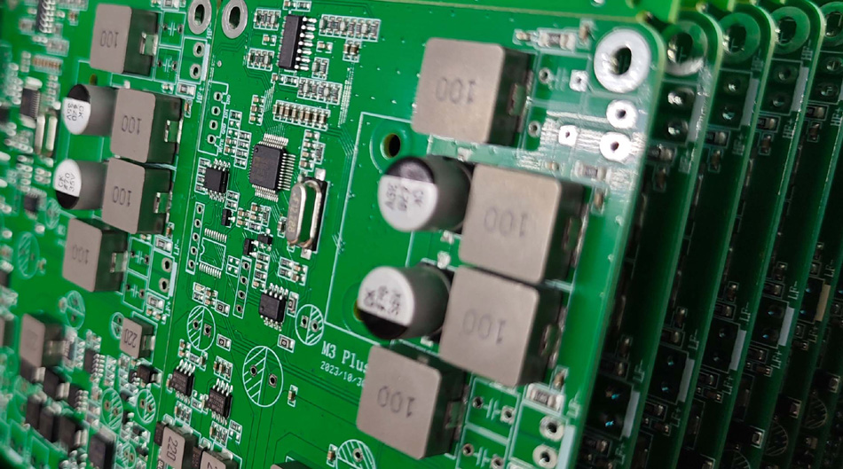 Як оцінити спеціальні можливості обробки матеріалів заводів PCBA?