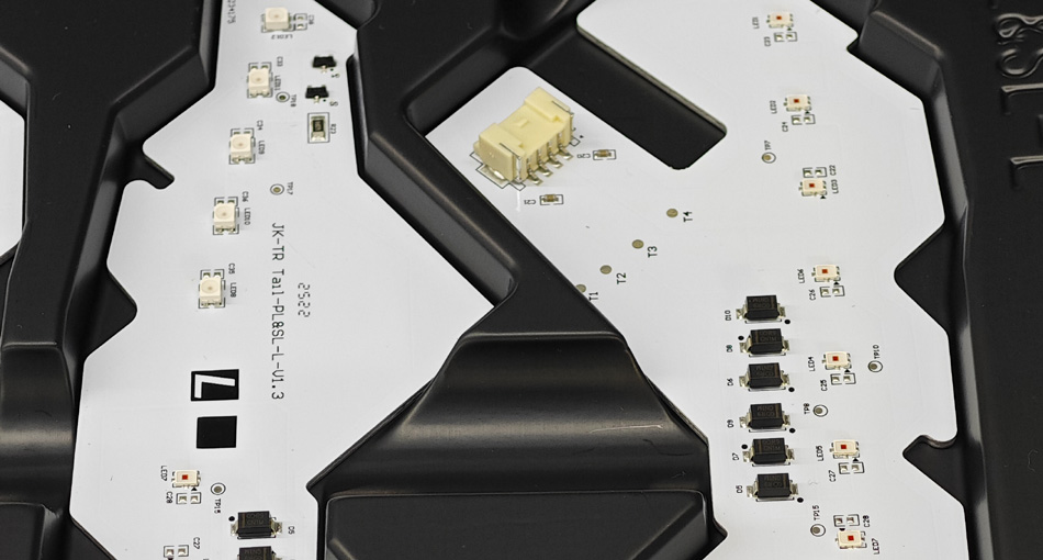 Обговорення контролю за витратами та стратегії довгострокового партнерства для фабрик PCBA