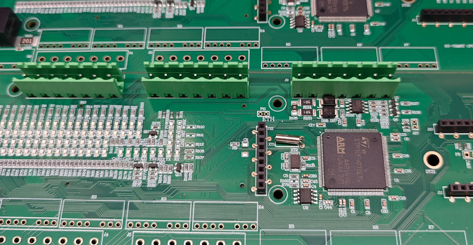 Як фабрики PCBA можуть впоратися з викликами термінових замовлень?